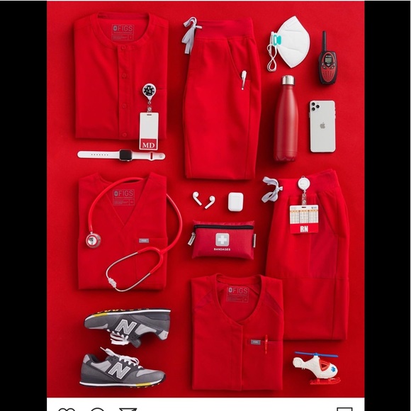 NWT FIGS Casma Three Pocket Scrub Top in Red - Picture 7 of 7